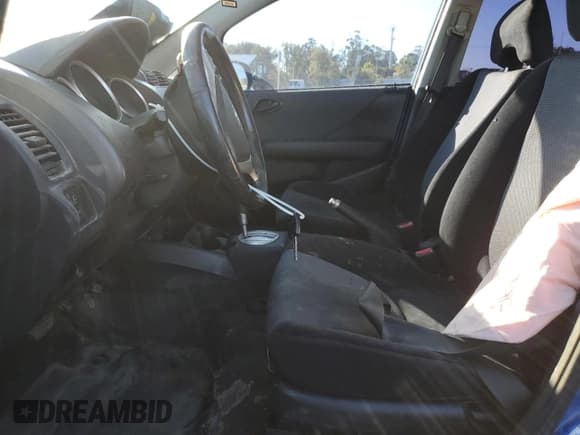 ✅ 2007 Honda Fit Sport • VIN: JHMGD38627S053485 • Лот: 93251035. Опубликован ранее на Copart с пробегом 138 942 миль. Бесплатный доступ к архиву аукционных продаж из США и подробный отчёт об истории автомобиля на DreamBid. Изображение 7.