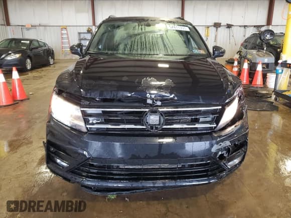 ✅ 2021 Volkswagen Tiguan SE • VIN: 3VV2B7AX3MM133783 • Lot: 57411355. Wystawiony na Copart z przebiegiem 72 474 mil. Bezpłatny archiwum sprzedaży aukcyjnych z USA i szczegółowy raport historii pojazdu na DreamBid. Zdjęcie 5.