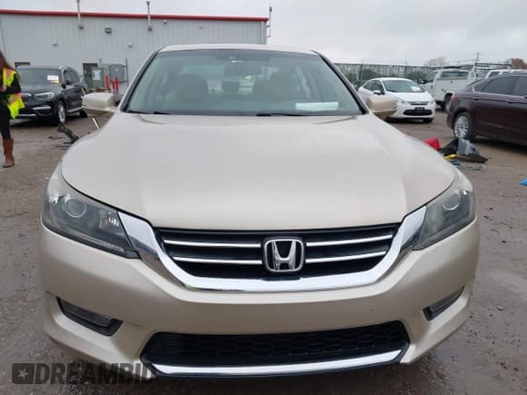 ✅ 2015 Honda Accord EX-L • VIN: 1HGCR2F84FA254262 • Lot: 43767732. Listed on IAAI with 130,119 mi. Free auction sales archive from the USA and detailed vehicle history report at DreamBid. Image 12.