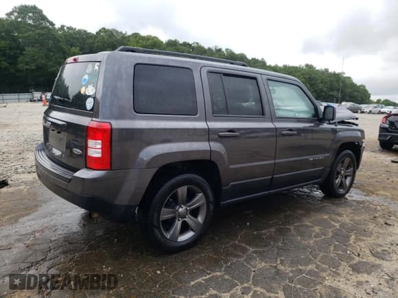 ✅ 2015 Jeep Patriot Latitude • VIN: 1C4NJPFA4FD116007 • Lot: 65403735. Wystawiony na Copart z przebiegiem 116 502 mil. Bezpłatny archiwum sprzedaży aukcyjnych z USA i szczegółowy raport historii pojazdu na DreamBid. Zdjęcie 3.