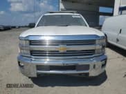 ✅ 2015 Chevrolet Silverado 2500HD LT • VIN: 1GC1KVEGXFF148406 • Lot: 64765665. Wystawiony na Copart z przebiegiem 46 185 mil. Bezpłatny archiwum sprzedaży aukcyjnych z USA i szczegółowy raport historii pojazdu na DreamBid. Zdjęcie 5.