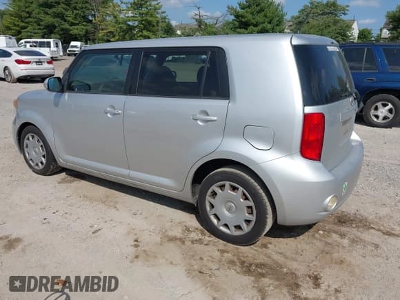 ✅ 2009 Scion xB • VIN: JTLKE50E291069710 • Lot: 42954702. Wystawiony na IAAI z przebiegiem 204 264 mil. Bezpłatny archiwum sprzedaży aukcyjnych z USA i szczegółowy raport historii pojazdu na DreamBid. Zdjęcie 3.