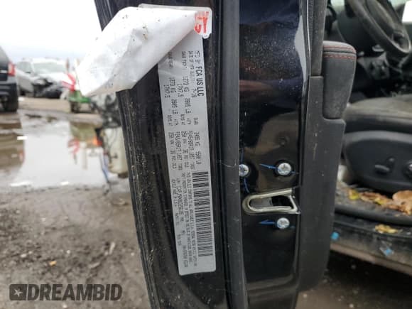 ✅ 2019 Jeep Cherokee Trailhawk • VIN: 1C4PJMBX8KD256105 • Лот: 58562575. Опубликован ранее на Copart с пробегом Не указан. Бесплатный доступ к архиву аукционных продаж из США и подробный отчёт об истории автомобиля на DreamBid. Изображение 12.