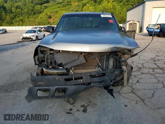 ✅ 2006 Chevrolet Silverado 2500HD LT1 • VIN: 1GCHK23D26F235299 • Лот: 63863735. Опубликован ранее на Copart с пробегом 299 813 миль. Бесплатный доступ к архиву аукционных продаж из США и подробный отчёт об истории автомобиля на DreamBid. Изображение 5.