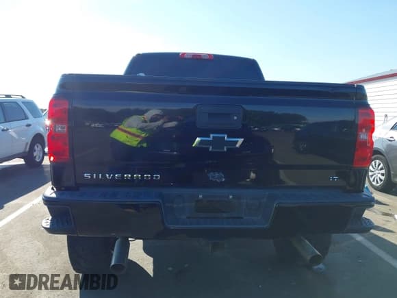 ✅ 2017 Chevrolet Silverado 1500 LT • VIN: 3GCUKREC6HG383016 • Lot: 43180014. Listed on IAAI with 121,340 mi. Free auction sales archive from the USA and detailed vehicle history report at DreamBid. Image 16.