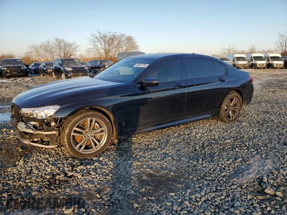 ✅ 2016 BMW 7 Series 740i • VIN: WBA7E2C59GG547530 • Lot: 88931785. Listed on Copart with 113,822 mi. Free auction sales archive from the USA and detailed vehicle history report at DreamBid. Image 1.