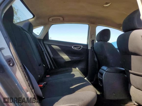 ✅ 2015 Nissan Sentra SV • VIN: 3N1AB7AP7FY333512 • Лот: 92007945. Опубликован ранее на Copart с пробегом 226 778 миль. Бесплатный доступ к архиву аукционных продаж из США и подробный отчёт об истории автомобиля на DreamBid. Изображение 10.