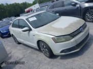 ✅ 2013 Volkswagen Jetta Hybrid SE • VIN: 3VW637AJ1DM249392 • Lot: 42577266. Listed on IAAI with 109,026 mi. Free auction sales archive from the USA and detailed vehicle history report at DreamBid. Image 1.