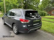 ✅ 2014 Nissan Pathfinder Platinum • VIN: 5N1AR2MNXEC665341 • Lot: 60357655. Listed on Copart with 122,195 mi. Free auction sales archive from the USA and detailed vehicle history report at DreamBid. Image 3.