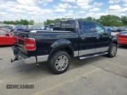 ✅ 2008 Lincoln Mark LT • VIN: 5LTPW18548FJ04788 • Lot: 55920085. Wystawiony na Copart z przebiegiem 233 068 mil. Bezpłatny archiwum sprzedaży aukcyjnych z USA i szczegółowy raport historii pojazdu na DreamBid. Zdjęcie 3.