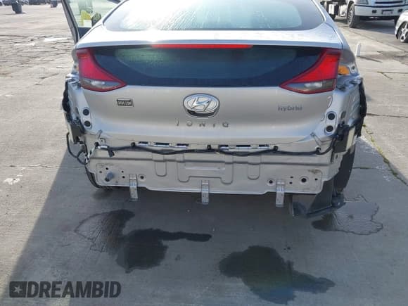 ✅ 2022 Hyundai Ioniq SE • VIN: KMHC75LC6NU266307 • Lot: 41603821. Wystawiony na IAAI z przebiegiem 47 273 mil. Bezpłatny archiwum sprzedaży aukcyjnych z USA i szczegółowy raport historii pojazdu na DreamBid. Zdjęcie 6.
