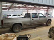 ✅ 2000 Chevrolet Silverado 3500 • VIN: 1GCHK33R4YF491903 • Lot: 42501245. Listed on Copart with 388,000 mi. Free auction sales archive from the USA and detailed vehicle history report at DreamBid. Image 3.