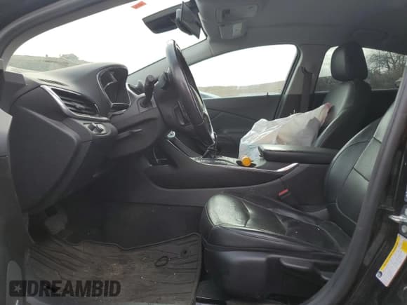 ✅ 2018 Chevrolet Volt Premier • VIN: 1G1RD6S5XJU137196 • Lot: 82900643. Wystawiony na Copart z przebiegiem Nie podano. Bezpłatny archiwum sprzedaży aukcyjnych z USA i szczegółowy raport historii pojazdu na DreamBid. Zdjęcie 7.