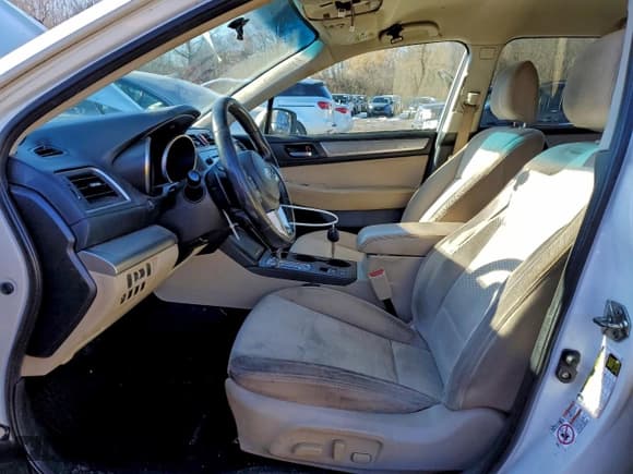 ✅ 2017 Subaru Outback Premium • VIN: 4S4BSACC5H3391845 • Lot: 93730875. Listed on Copart with 281,246 mi. Free auction sales archive from the USA and detailed vehicle history report at DreamBid. Image 7.