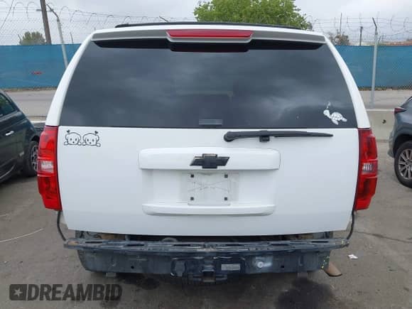 2011 Chevrolet Tahoe Commercial with VIN 1GNSK2E03BR326100, listed as a IAAI auction lot 42185277 with 158,183 mi miles and . Bid and sale history available at DreamBid. Image 17.