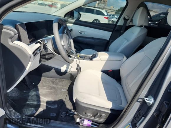 ✅ 2025 Hyundai Tucson SEL • VIN: 5NMJB3DE4SH508755 • Лот: 71928225. Опубликован ранее на Copart с пробегом 7 210 миль. Бесплатный доступ к архиву аукционных продаж из США и подробный отчёт об истории автомобиля на DreamBid. Изображение 7.