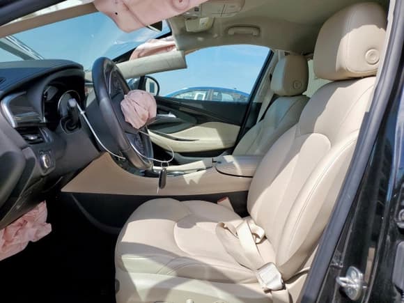 ✅ 2020 Buick Envision Preferred • VIN: LRBFXBSA6LD155705 • Lot: 84646995. Listed on Copart with 49,828 mi. Free auction sales archive from the USA and detailed vehicle history report at DreamBid. Image 7.