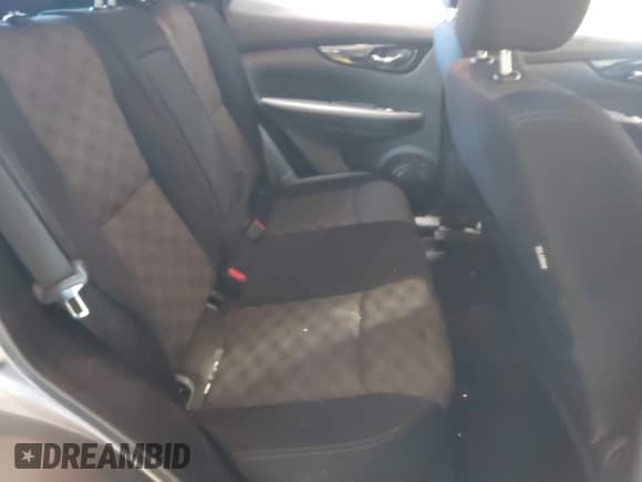 ✅ 2017 Nissan Rogue S • VIN: JN1BJ1CR4HW122040 • Lot: 41331168. Listed on IAAI with 85,743 mi. Free auction sales archive from the USA and detailed vehicle history report at DreamBid. Image 8.