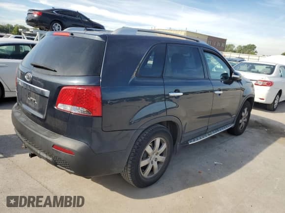 ✅ 2012 Kia Sorento LX • VIN: 5XYKTCA65CG243788 • Lot: 70945245. Listed on Copart with 158,914 mi. Free auction sales archive from the USA and detailed vehicle history report at DreamBid. Image 3.