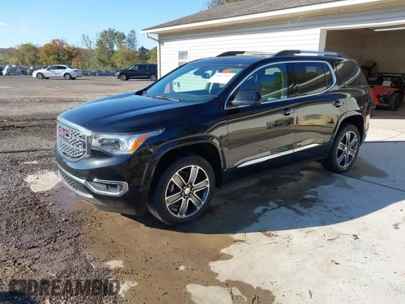 ✅ 2018 GMC Acadia Denali • VIN: 1GKKNXLS5JZ100452 • Lot: 43467317. Listed on IAAI with 57,085 mi. Free auction sales archive from the USA and detailed vehicle history report at DreamBid. Image 18.