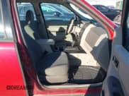 ✅ 2011 Ford Escape XLS • VIN: 1FMCU0C73BKB13308 • Лот: 43870279. Опубликован ранее на IAAI с пробегом 352 037 миль. Бесплатный доступ к архиву аукционных продаж из США и подробный отчёт об истории автомобиля на DreamBid. Изображение 5.