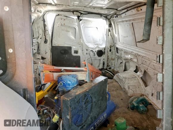 ✅ 2012 Ford Econoline Cargo Recreational • VIN: 1FTNE2EW5CDB26044 • Lot: 61086745. Wystawiony na Copart z przebiegiem 285 091 mil. Bezpłatny archiwum sprzedaży aukcyjnych z USA i szczegółowy raport historii pojazdu na DreamBid. Zdjęcie 10.