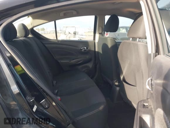 ✅ 2018 Nissan Versa SV • VIN: 3N1CN7AP5JL885919 • Lot: 43747769. Listed on IAAI with 213,243 mi. Free auction sales archive from the USA and detailed vehicle history report at DreamBid. Image 8.