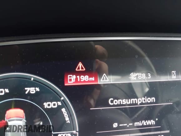 ✅ 2019 Audi e-tron Prestige • VIN: WA1VAAGE5KB021678 • Lot: 43296698. Listed on IAAI with 50,773 mi. Free auction sales archive from the USA and detailed vehicle history report at DreamBid. Image 17.