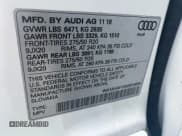 ✅ 2019 Audi Q8 Premium • VIN: WA1AVAF12KD018856 • Lot: 70913185. Wystawiony na Copart z przebiegiem 122 353 mil. Bezpłatny archiwum sprzedaży aukcyjnych z USA i szczegółowy raport historii pojazdu na DreamBid. Zdjęcie 11.