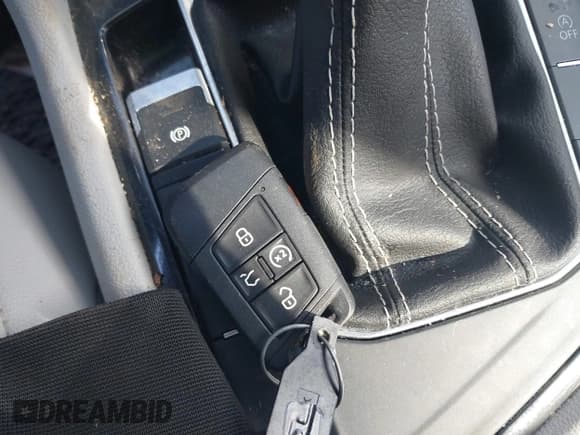 ✅ 2023 Volkswagen Tiguan SE • VIN: 3VVNB7AX3PM040666 • Lot: 41771816. Listed on IAAI with 28,832 mi. Free auction sales archive from the USA and detailed vehicle history report at DreamBid. Image 11.