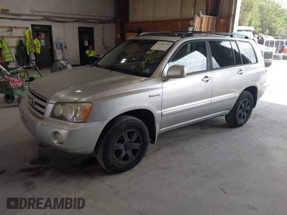2001 Toyota Highlander с VIN JTEHF21A010001263, выставлен на аукционе IAAI как лот 42788745 с пробегом 178 185 миль миль и . История ставок и продаж доступна на DreamBid. Изображение 2.
