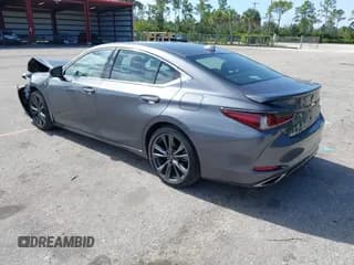 ✅ 2019 Lexus ES 350 • VIN: 58ABZ1B10KU038001 • Lot: 43676175. Wystawiony na IAAI z przebiegiem 57 385 mil. Bezpłatny archiwum sprzedaży aukcyjnych z USA i szczegółowy raport historii pojazdu na DreamBid. Zdjęcie 3.