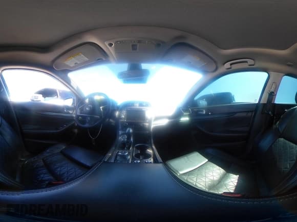 ✅ 2020 Nissan Maxima Platinum • VIN: 1N4AA6FV6LC385046 • Lot: 41784021. Wystawiony na IAAI z przebiegiem 82 440 mil. Bezpłatny archiwum sprzedaży aukcyjnych z USA i szczegółowy raport historii pojazdu na DreamBid. Zdjęcie 18.