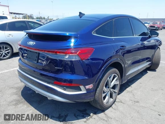 ✅ 2023 Audi Q4 e-tron Sportback Prestige • VIN: WA142BFZ5PP005042 • Lot: 42761191. Listed on IAAI with 33,737 mi. Free auction sales archive from the USA and detailed vehicle history report at DreamBid. Image 4.