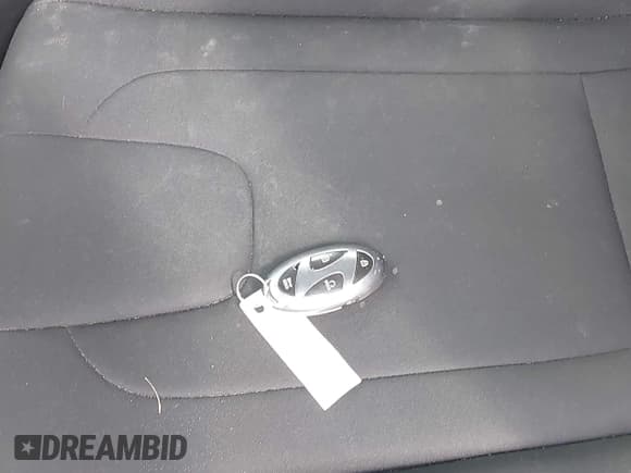 ✅ 2024 Hyundai Elantra SEL • VIN: KMHLS4DG5RU759945 • Lot: 43138961. Listed on IAAI with 39,139 mi. Free auction sales archive from the USA and detailed vehicle history report at DreamBid. Image 11.