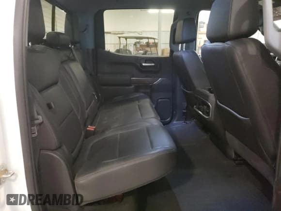 ✅ 2022 GMC Sierra 1500 SLT • VIN: 3GTU9DEL3NG174472 • Лот: 72755834. Опубликован ранее на Copart с пробегом 78 288 миль. Бесплатный доступ к архиву аукционных продаж из США и подробный отчёт об истории автомобиля на DreamBid. Изображение 10.