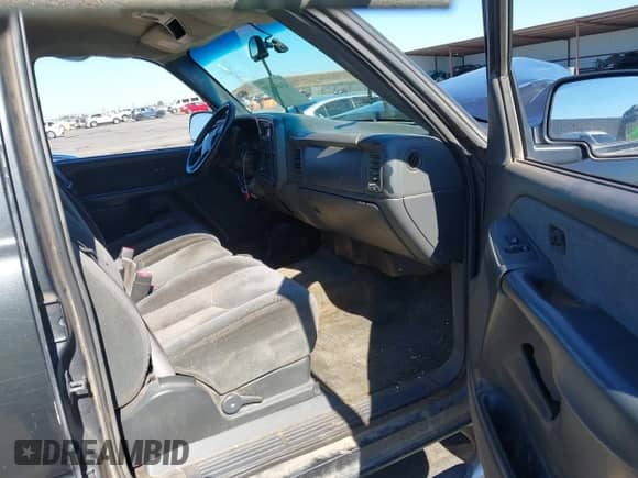 2003 Chevrolet Silverado 2500HD LS with VIN 1GCHK23U73F167710, listed as a IAAI auction lot 43496838 with 270,504 mi miles and . Bid and sale history available at DreamBid. Image 5.