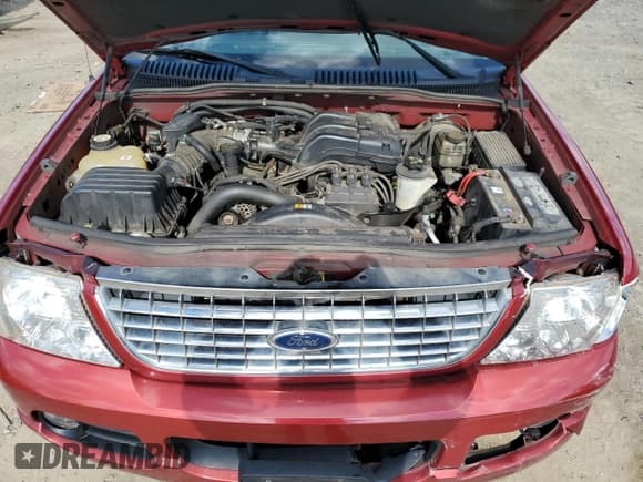 ✅ 2005 Ford Explorer Limited • VIN: 1FMDU75K05UA90304 • Лот: 50768675. Опубликован ранее на Copart с пробегом 141 190 миль. Бесплатный доступ к архиву аукционных продаж из США и подробный отчёт об истории автомобиля на DreamBid. Изображение 12.