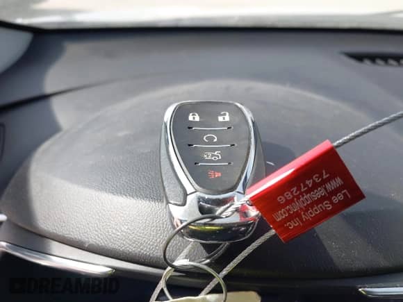 2017 Chevrolet Malibu LT z VIN 1G1ZE5ST5HF148630, wystawiony jako IAAI lot #43413982 z przebiegiem 70 097 mil mil oraz . Historia ofert i sprzedaży dostępna na DreamBid. Obrazek 11.