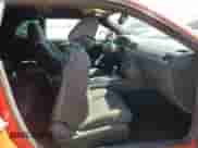 2013 Dodge Challenger SXT z VIN 2C3CDYAG4DH649382, wystawiony jako Copart lot #59992544 z przebiegiem 152 167 mil mil oraz Szkoda całkowita • Salvage title. Historia ofert i sprzedaży dostępna na DreamBid. Obrazek 10.