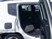 ✅ 2018 Jeep Renegade Sport • VIN: ZACCJBAB3JPH30955 • Lot: 42332330. Wystawiony na IAAI z przebiegiem 146 759 mil. Bezpłatny archiwum sprzedaży aukcyjnych z USA i szczegółowy raport historii pojazdu na DreamBid. Zdjęcie 8.