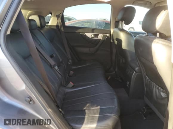 ✅ 2016 Infiniti QX70 • VIN: JN8CS1MU1GM672005 • Lot: 45741775. Wystawiony na Copart z przebiegiem 153 136 mil. Bezpłatny archiwum sprzedaży aukcyjnych z USA i szczegółowy raport historii pojazdu na DreamBid. Zdjęcie 11.