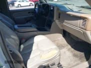 ✅ 2003 Chevrolet Tahoe LS • VIN: 1GNEK13T33J238443 • Lot: 42425507. Listed on IAAI with 296,631 mi. Free auction sales archive from the USA and detailed vehicle history report at DreamBid. Image 5.