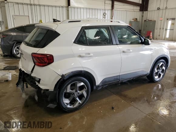 ✅ 2022 Hyundai Venue SEL • VIN: KMHRC8A30NU206954 • Lot: 48980445. Listed on Copart with 35,157 mi. Free auction sales archive from the USA and detailed vehicle history report at DreamBid. Image 3.