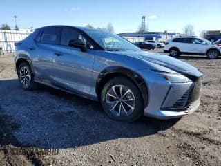 ✅ 2023 Lexus RZ 450e Premium • VIN: JTJAAAAB3PA004777 • Lot: 86450044. Wystawiony na Copart z przebiegiem 37 919 mil. Bezpłatny archiwum sprzedaży aukcyjnych z USA i szczegółowy raport historii pojazdu na DreamBid. Zdjęcie 4.