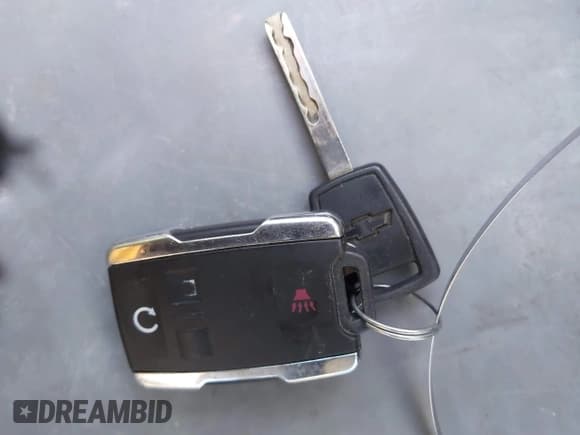 ✅ 2014 Chevrolet Silverado 1500 LT • VIN: 1GCRCREHXEZ214448 • Lot: 42853270. Listed on IAAI with 143,726 mi. Free auction sales archive from the USA and detailed vehicle history report at DreamBid. Image 11.