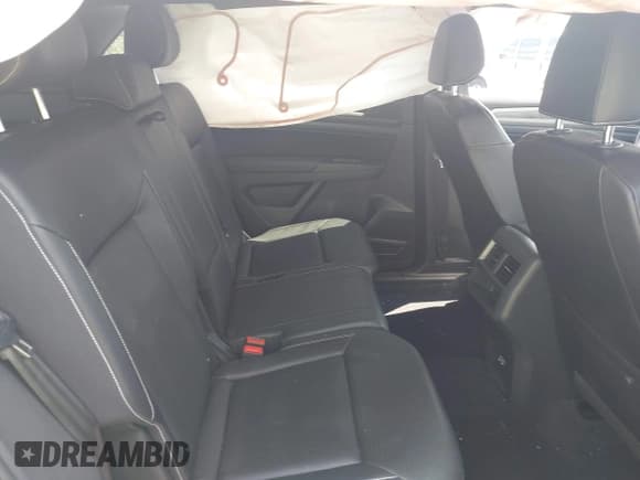 ✅ 2020 Volkswagen Atlas SE • VIN: 1V21E2CA6LC227846 • Lot: 42486276. Wystawiony na IAAI z przebiegiem 39 122 mil. Bezpłatny archiwum sprzedaży aukcyjnych z USA i szczegółowy raport historii pojazdu na DreamBid. Zdjęcie 8.