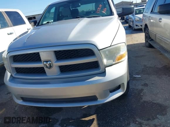 ✅ 2012 Ram 1500 Express • VIN: 1C6RD7KT7CS259970 • Лот: 43785314. Опубликован ранее на IAAI с пробегом 213 183 миль. Бесплатный доступ к архиву аукционных продаж из США и подробный отчёт об истории автомобиля на DreamBid. Изображение 12.