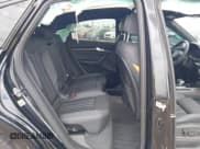 ✅ 2024 Audi SQ5 Sportback Premium Plus • VIN: WA124AFY7R2024596 • Лот: 42526501. Опубликован ранее на IAAI с пробегом 17 773 миль. Бесплатный доступ к архиву аукционных продаж из США и подробный отчёт об истории автомобиля на DreamBid. Изображение 8.