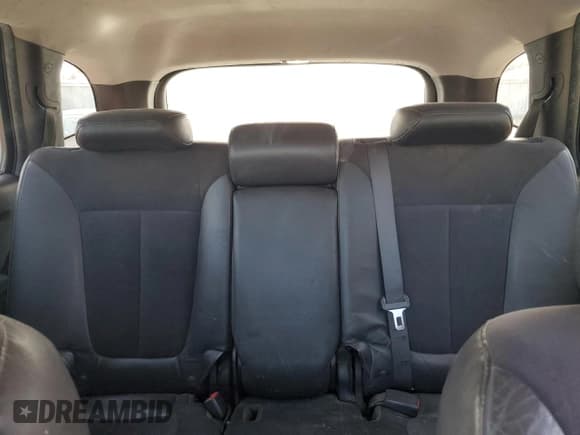 ✅ 2010 Hyundai Santa Fe SE • VIN: 5NMSH4AG7AH340459 • Lot: 74617984. Listed on Copart with 218,217 mi. Free auction sales archive from the USA and detailed vehicle history report at DreamBid. Image 10.